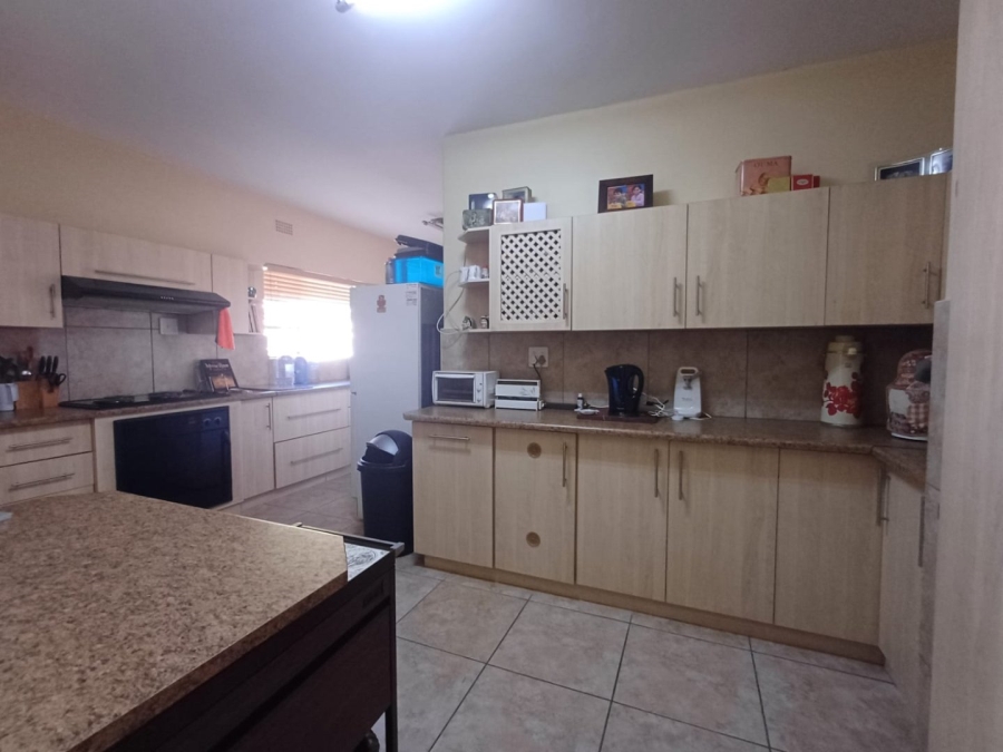 3 Bedroom Property for Sale in Flamwood North West